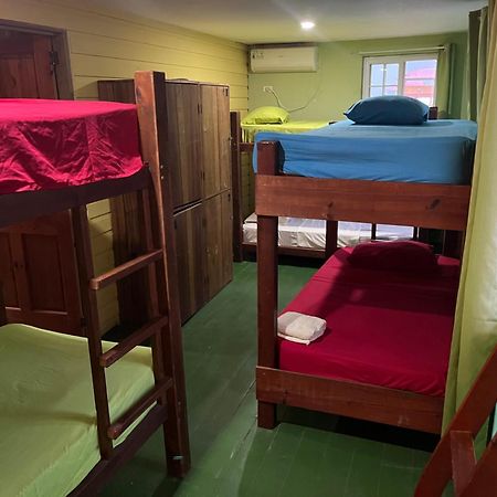 בסטימנטוס Hostal Cay מראה חיצוני תמונה