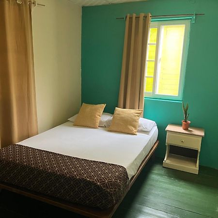 בסטימנטוס Hostal Cay מראה חיצוני תמונה
