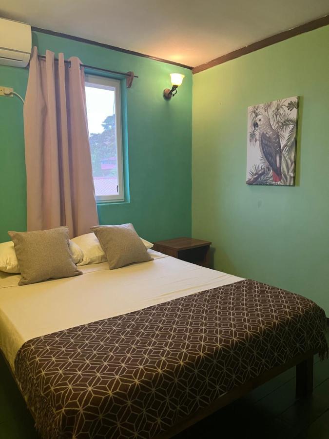 בסטימנטוס Hostal Cay מראה חיצוני תמונה