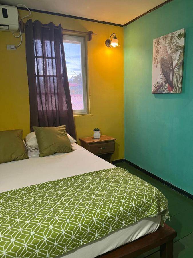 בסטימנטוס Hostal Cay מראה חיצוני תמונה