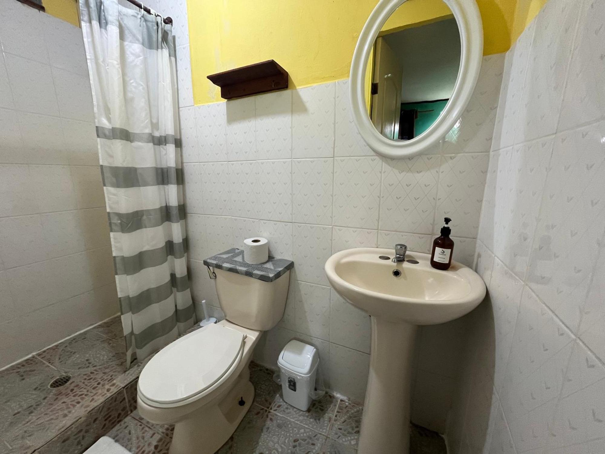 בסטימנטוס Hostal Cay מראה חיצוני תמונה