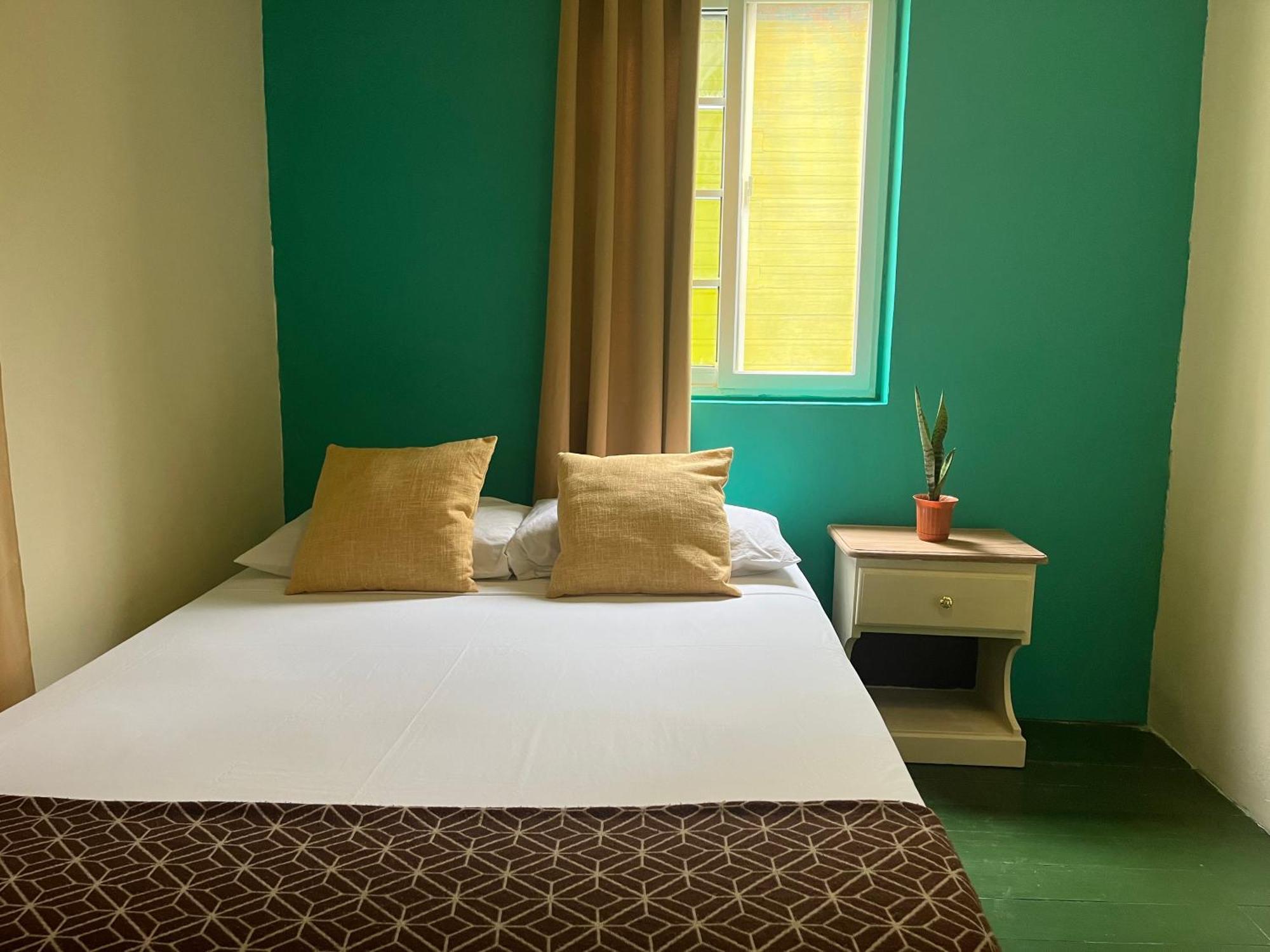 בסטימנטוס Hostal Cay מראה חיצוני תמונה