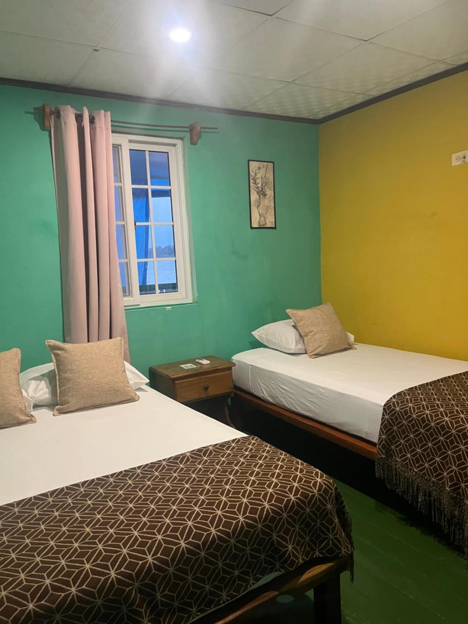 בסטימנטוס Hostal Cay מראה חיצוני תמונה